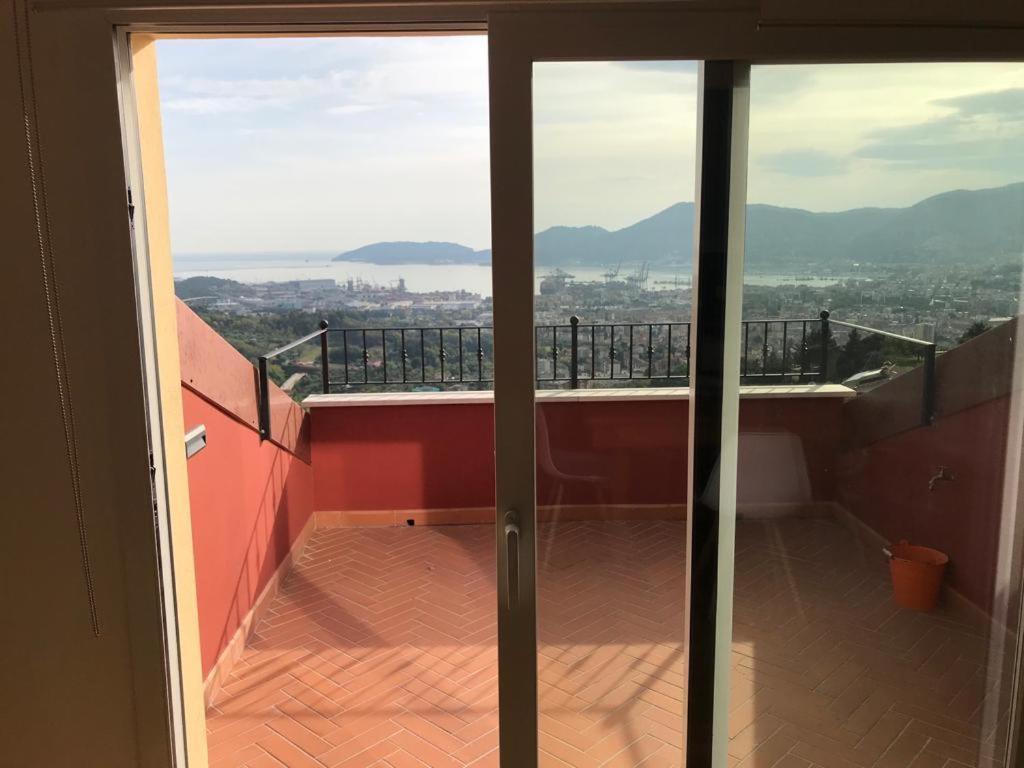 La Casa Con Vista Di Emma Apartment Vezzano Ligure Ngoại thất bức ảnh